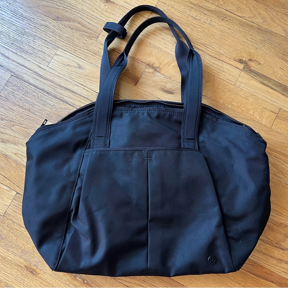 Lululemon Laptop Tote Bag. Black fabric and in mint condition.